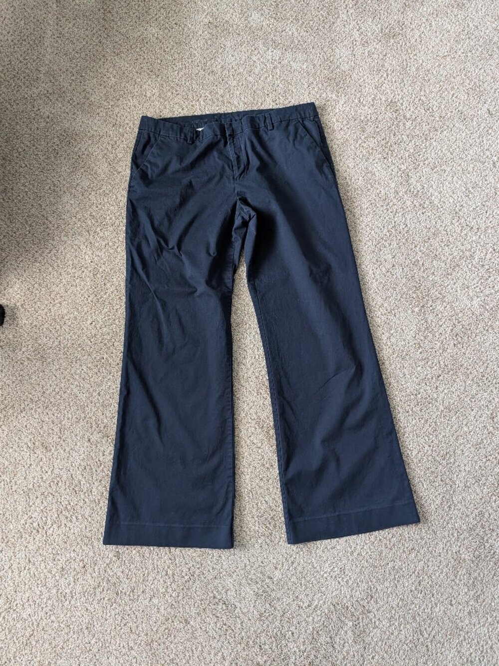EUC GAP Navy Perfect Khaki, 18 Long (34" inseam)
